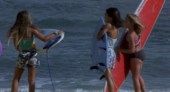   / Blue Crush (2002) BDRip